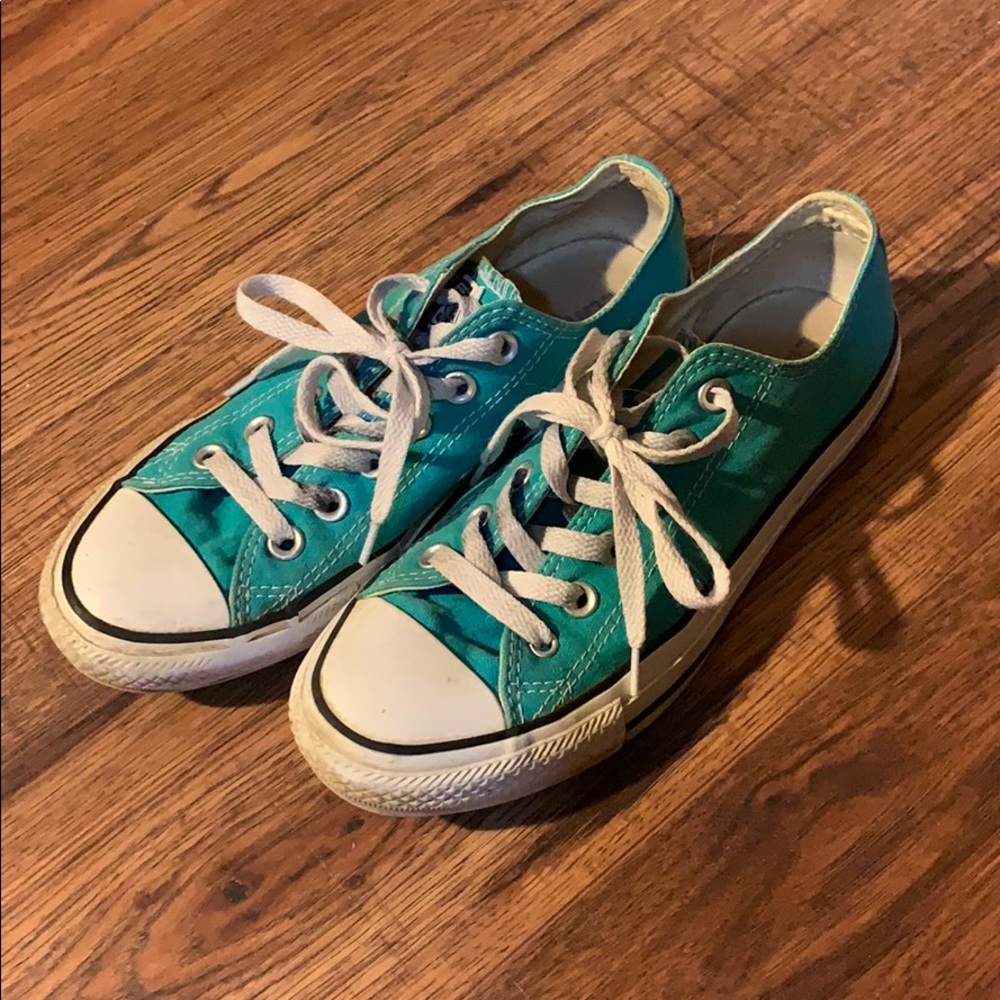 teal converse